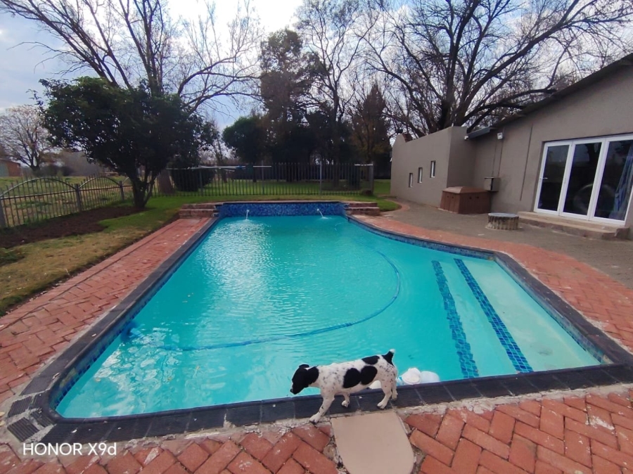 Commercial Property for Sale in Vallombrosa Free State